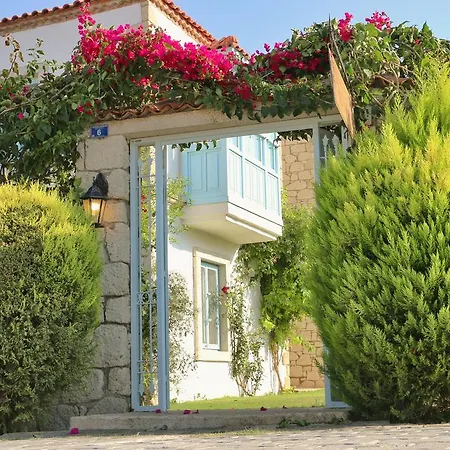 Deniz Kabugu Hotel 2*